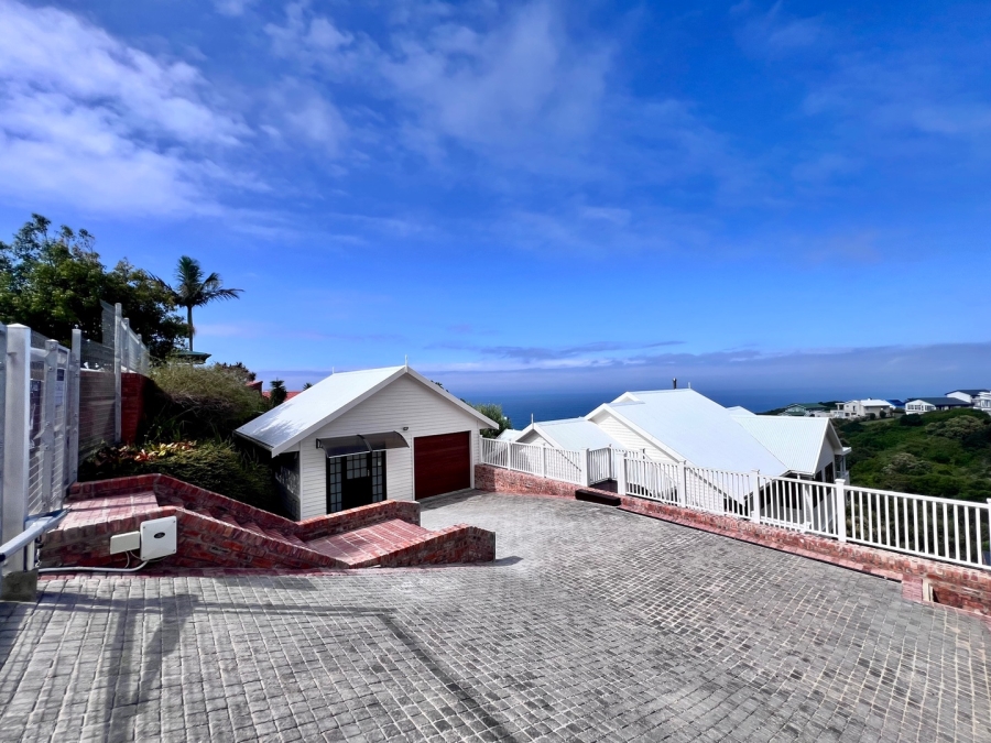 4 Bedroom Property for Sale in Herolds Bay Western Cape